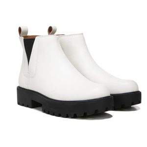Zodiac Shiloh Chelsea Boot